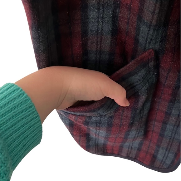 Talula (Aritzia) wool vest - Picture 5 of 6